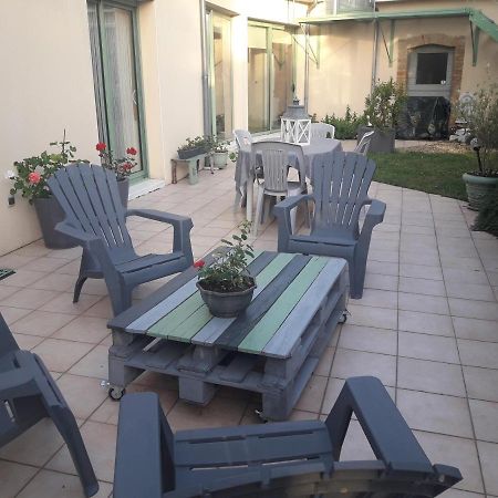 Chambre D'Hote Avec Piscine Couverte Coulaines Eksteriør billede